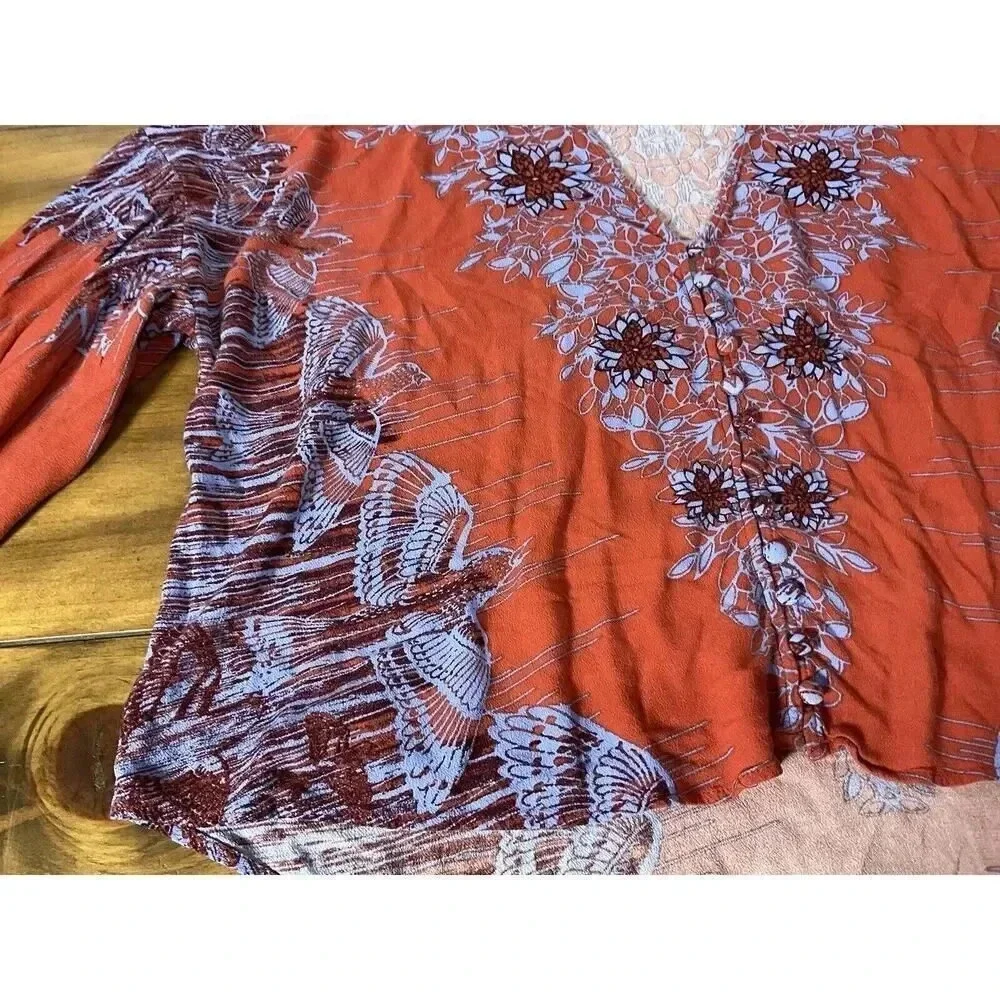 Free People Birds of a Feather Orange Floral Printed Blouse Size Small V-Neck